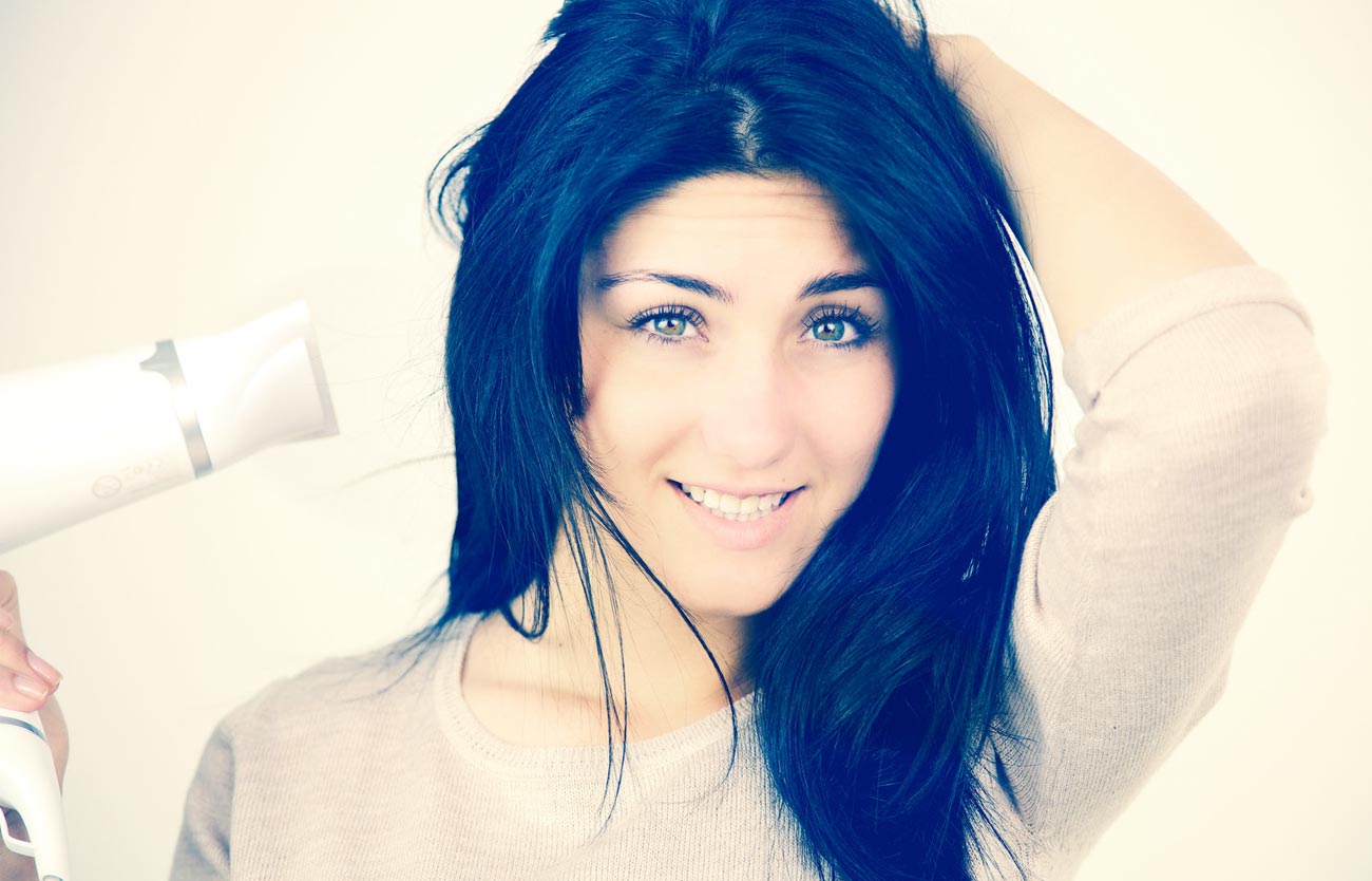 THE PERFECT BLOW-DRY AT HOME