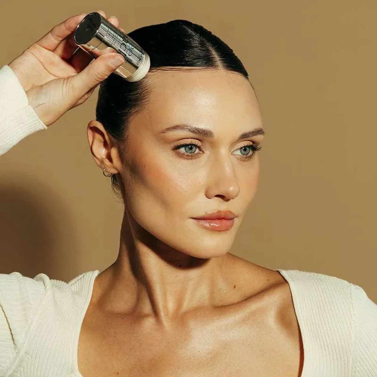 Moyoko Sleek Back – Hair Wax Stick 30g – Style Bar